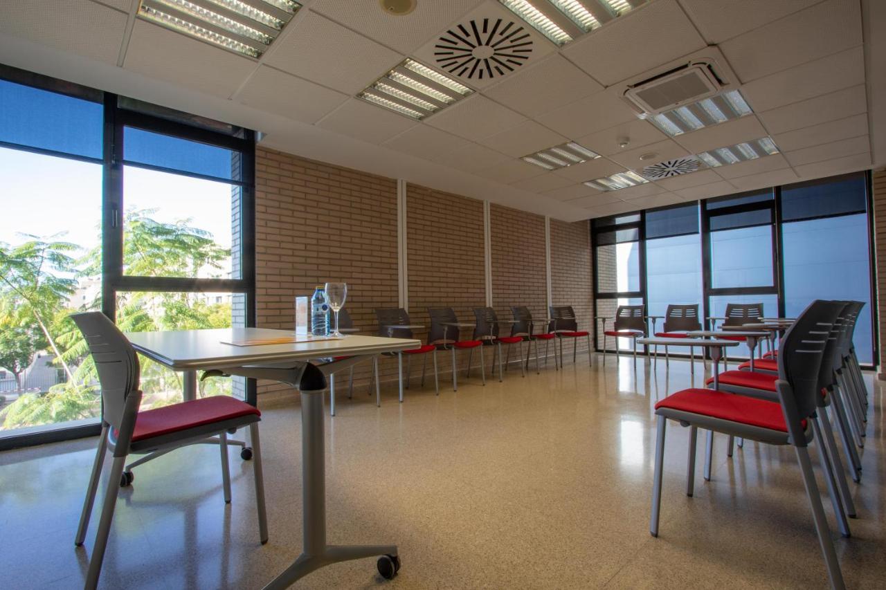 Villa Alojamiento Y Congresos - Villa Universitaria San Vicente Raspeig Εξωτερικό φωτογραφία