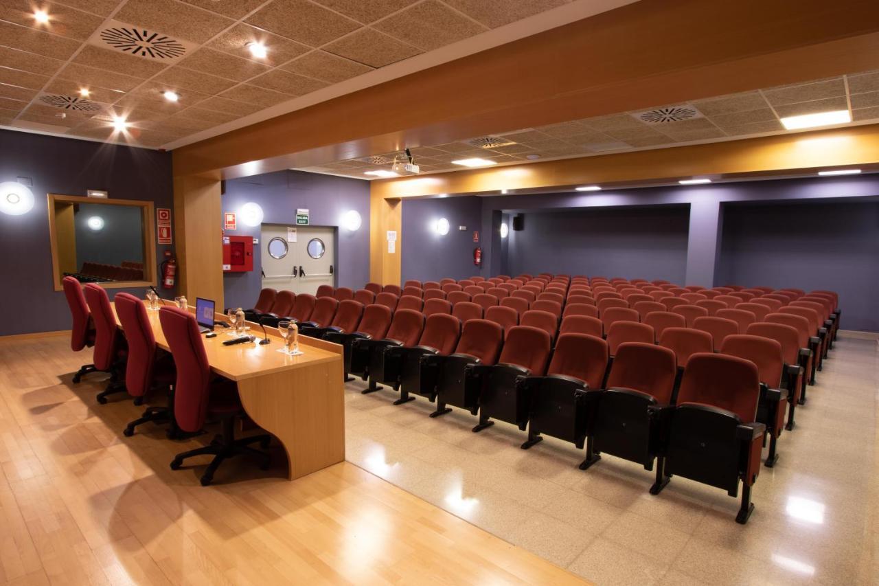 Villa Alojamiento Y Congresos - Villa Universitaria San Vicente Raspeig Εξωτερικό φωτογραφία