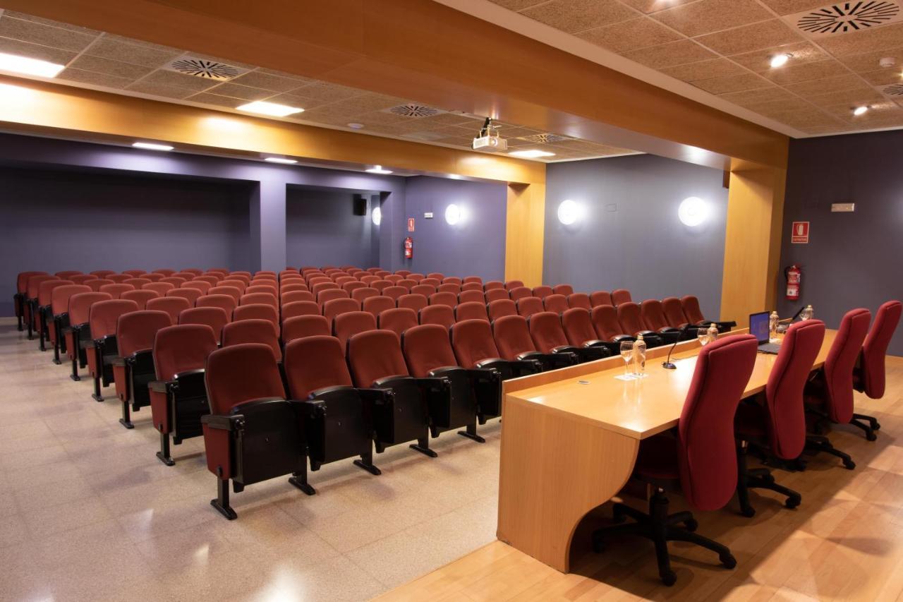 Villa Alojamiento Y Congresos - Villa Universitaria San Vicente Raspeig Εξωτερικό φωτογραφία